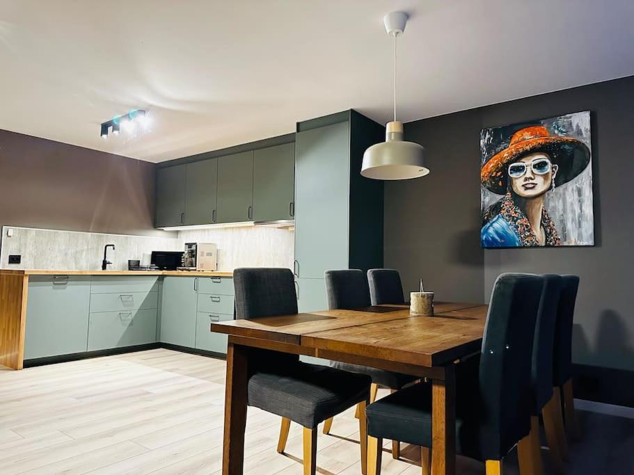 Familievennlig Apartment Тведестранн Экстерьер фото